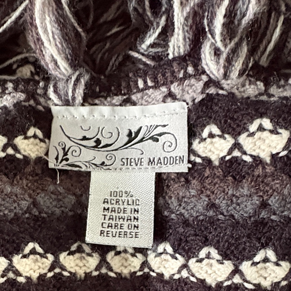 Boho Steve Madden Fringe Poncho/ Wrap - Picture 4 of 4